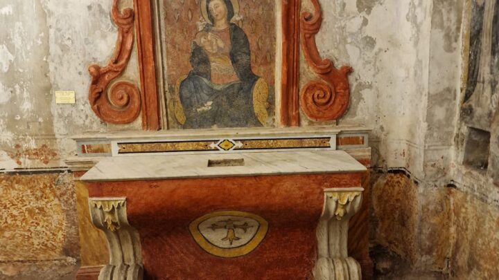 Presentato il restauro dell’affresco raffigurante la Madonna del Pozzo (o del latte)