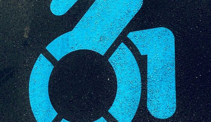 Oltre le barriere del pregiudizio: la vera battaglia per l’inclusione delle persone con disabilità